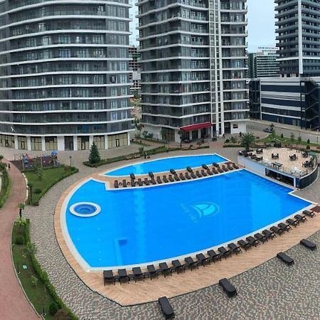 White Sails Apartment Батуми Екстериор снимка