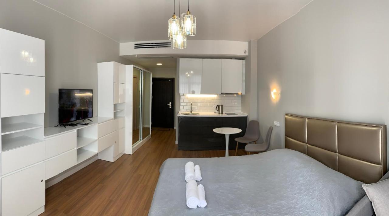 White Sails Apartment Батуми Екстериор снимка